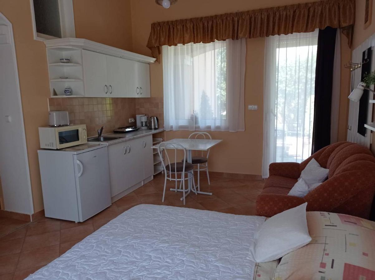 Ferienwohnung Szenczi Vendeghaz Bük Exterior foto